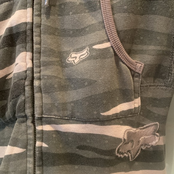 Fox Jacket - Picture 9 of 14